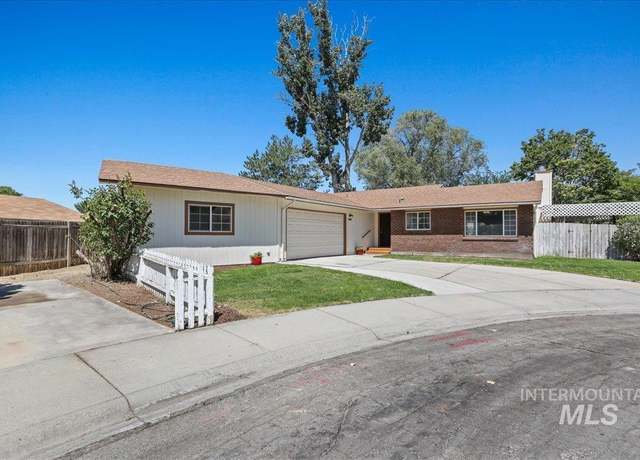 Property at 1941 N Marianna Pl, Meridian, ID 83646, 4 beds, 2 baths