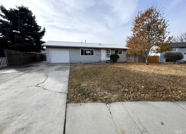 Property at 4517 W Saint Andrew Dr, Boise, ID 83705, 3 beds, 1 bath