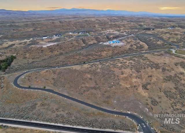 Property at 9925 N Sageview Ln, Eagle, ID 83616