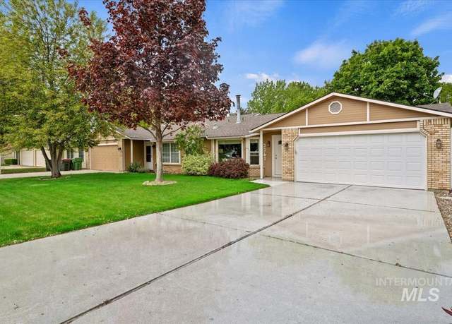 Property at 2261 N Linder, Meridian, ID 83646, 2 beds, 2 baths