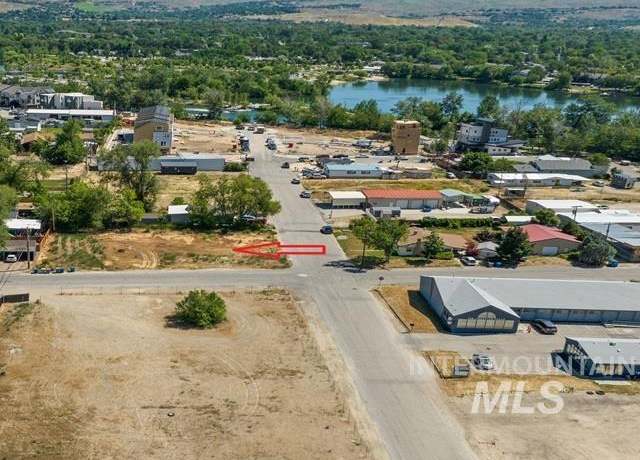 Property at 202 E 34th, Garden City, ID 83714