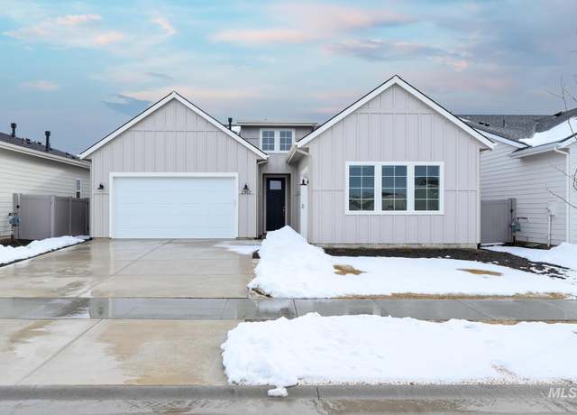 Property at 2302 N Leatherwood Pl, Star, ID 83669, 2 beds, 2.5 baths
