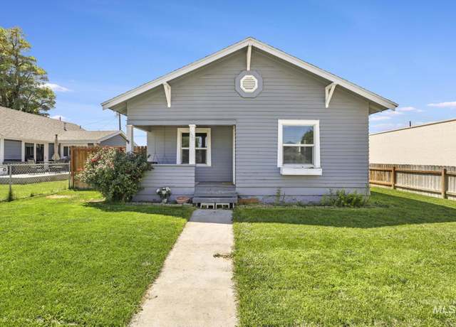 Property at 520 E 2nd Ave, Twin Falls, ID 83301, 3 beds, 2 baths