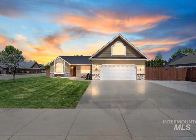 Property at 690 E New Rockrose, Kuna, ID 83634, 3 beds, 2 baths