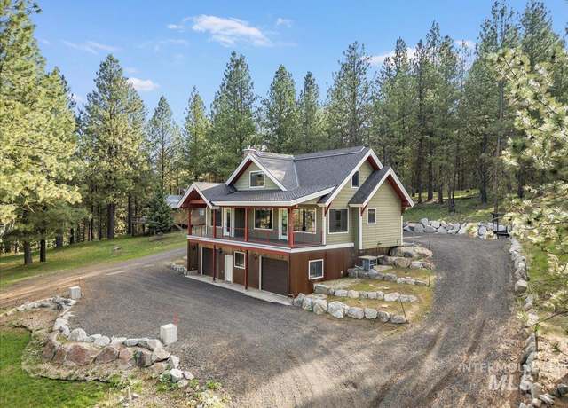 Property at 1286 Shore Dr, Cascade, ID 83611, 3 beds, 3 baths