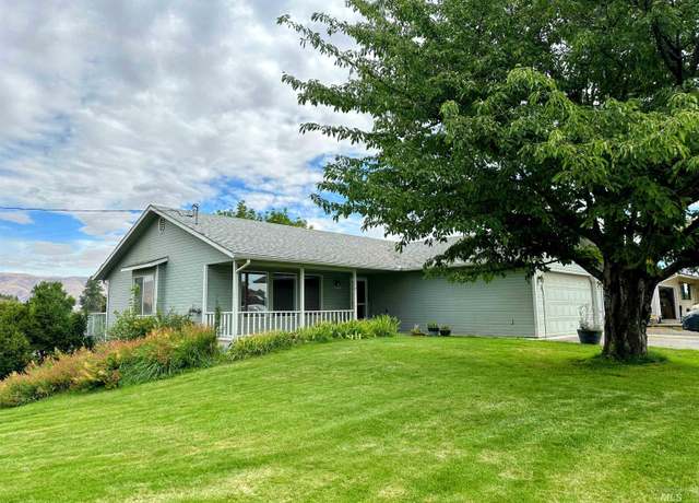 Property at 2360 Charnita Dr, Clarkston, WA 99403, 4 beds, 2 baths
