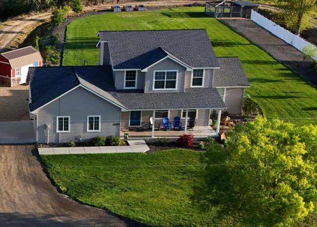 Property at 17149 Oasis Rd, Caldwell, ID 83607, 4 beds, 3.5 baths