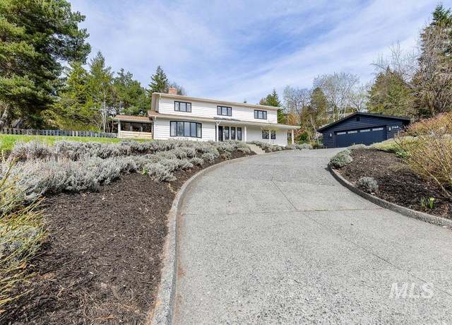 Property at 2168 Westview Dr, Moscow, ID 83843, 7 beds, 4 baths