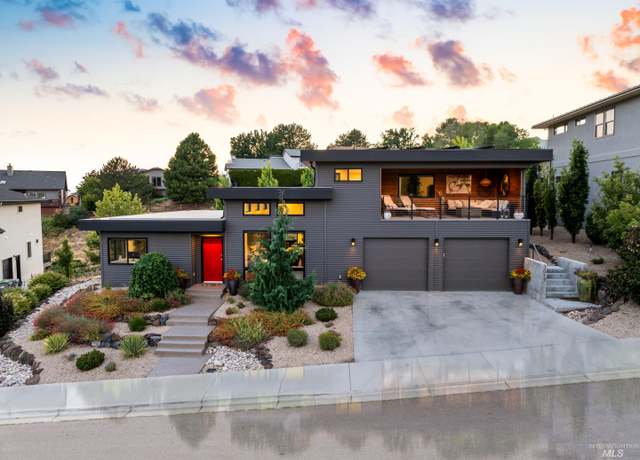 Property at 3017 N Lancaster Pl, Boise, ID 83702, 4 beds, 2 baths