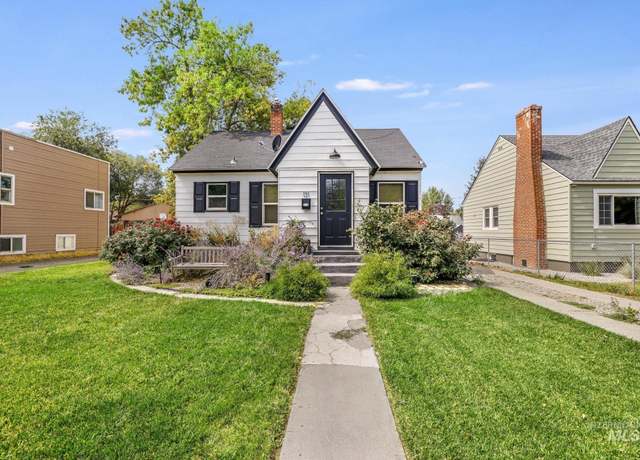 Property at 131 Taylor St, Twin Falls, ID 83301, 3 beds, 2 baths