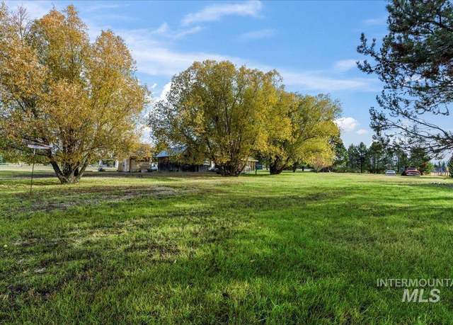 Property at 13076 Hill House Loop, Donnelly, ID 83615