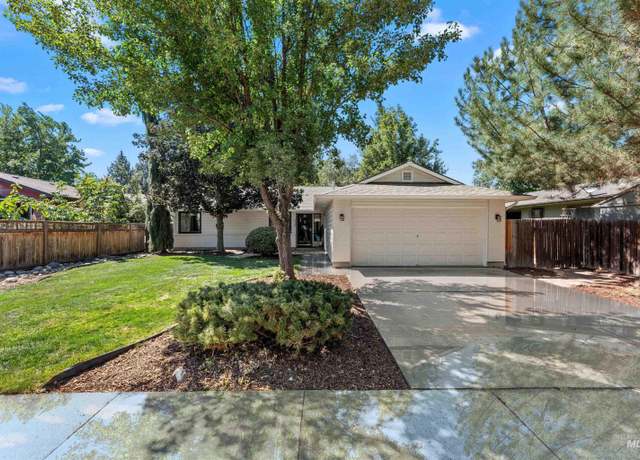 Property at 2989 S Cantrell Ave, Boise, ID 83706, 3 beds, 2 baths