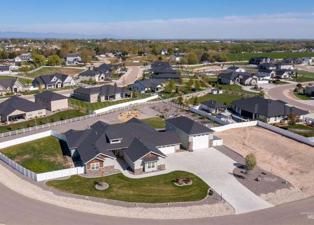 Property at 24790 Plainfield Dr, Caldwell, ID 83607-8466, 4 beds, 6 baths