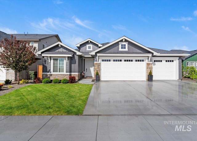 Property at 203 S Fusion Ave, Kuna, ID 83634, 3 beds, 2 baths