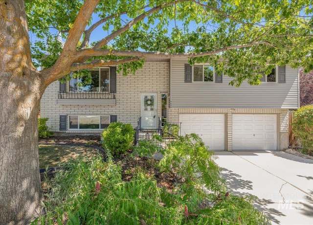 Property at 4646 S Lasso Ave, Boise, ID 83709, 4 beds, 2 baths