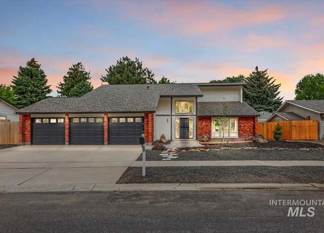 Property at 898 N Pebble Beach Way, Eagle, ID 83616, 4 beds, 2.5 baths