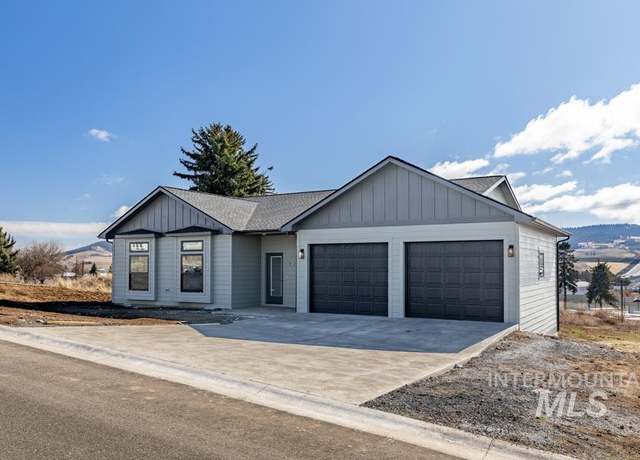 Property at 1989 Sunnyside, Moscow, ID 83843, 3 beds, 2 baths