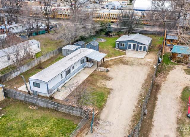 Property at 217 1st St N, Nampa, ID 83687
