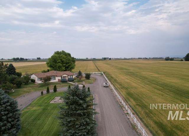Property at 70 N 750 W, Paul, ID 83347, 3 beds, 2.5 baths