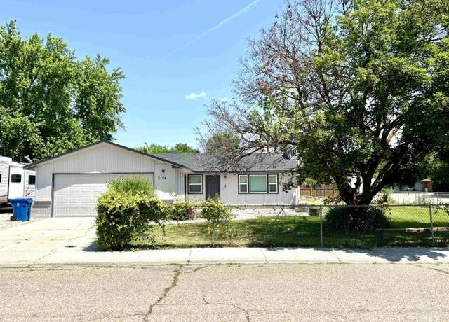 Property at 2104 S Chestnut St, Nampa, ID 83686, 3 beds, 2 baths