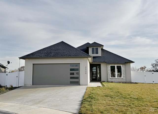 Property at 2530 Jane Ct, Fruitland, ID 83619, 3 beds, 2.5 baths