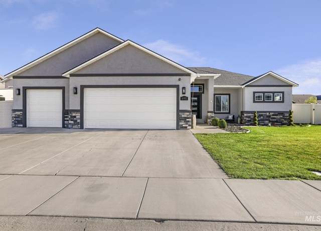 Property at 895 Drayton Ave, Twin Falls, ID 83301, 4 beds, 2 baths