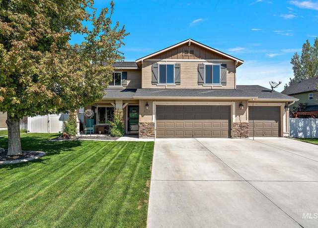 Property at 620 SW Panner St, Mountain Home, ID 83647, 5 beds, 2.5 baths