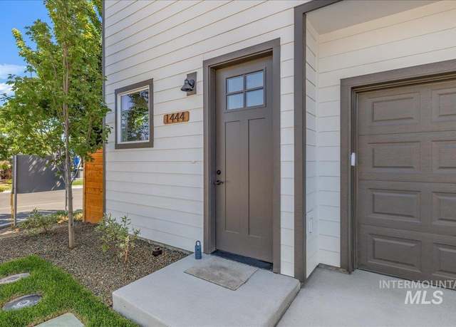 Property at 1444 N Cole Cottage Ln, Boise, ID 83704, 3 beds, 3 baths