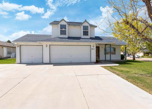 Property at 2613 Smart St, Nampa, ID 83686, 3 beds, 2.5 baths