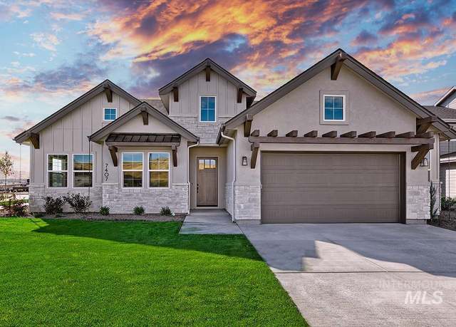 Property at 7407 W Diamond Lake Dr, Boise, ID 83714, 3 beds, 2.5 baths