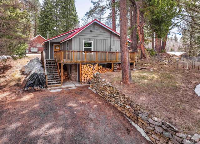 Property at 701 Kasper St, Mccall, ID 83638, 3 beds, 2 baths