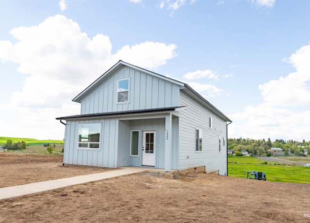 Property at 1040 Edington Ave, Moscow, ID 83843, 3 beds, 2.5 baths