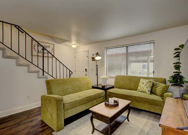 Property at 618 E Pennsylvania St, Boise, ID 83706, 2 beds, 1.5 baths