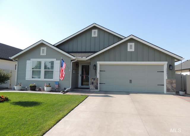 Property at 10431 Blue Springs St, Nampa, ID 83687-5535, 3 beds, 2 baths