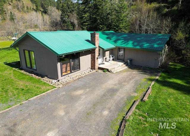 Property at 2583 Cascade Dr, Orofino, ID 83544, 4 beds, 2 baths