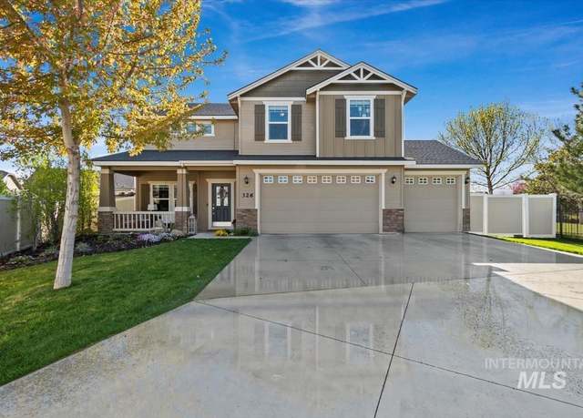 Property at 326 S Schober Loop, Nampa, ID 83686, 4 beds, 2.5 baths