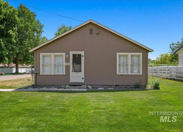 Property at 1324 E Oak St, Caldwell, ID 83605, 2 beds, 1 bath