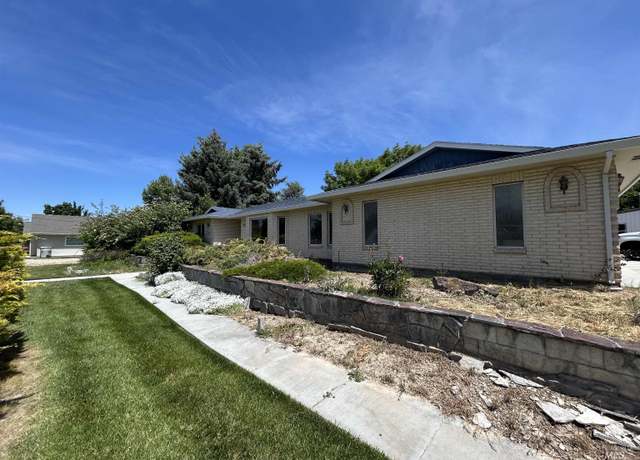 Property at 2323 Marshall Ave, Caldwell, ID 83605, 3 beds, 2.5 baths