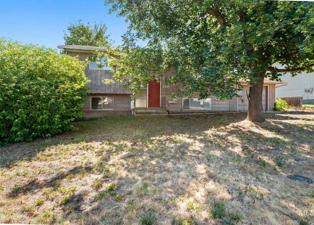Property at 3531 20th St, Lewiston, ID 83501, 3 beds, 2 baths