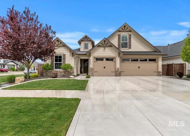 Property at 4222 W Everest St, Meridian, ID 83646, 3 beds, 3.5 baths