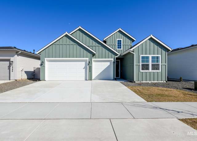 Property at 2372 N Leatherwood Ave, Star, ID 83669, 2 beds, 2.5 baths