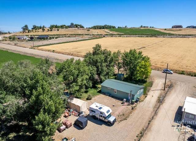 Property at 23743 Stephen Ln, Parma, ID 83660, 3 beds, 1 bath