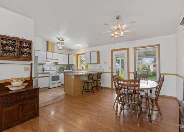 Property at 12065 W Mesquite Dr, Boise, ID 83713, 3 beds, 2 baths