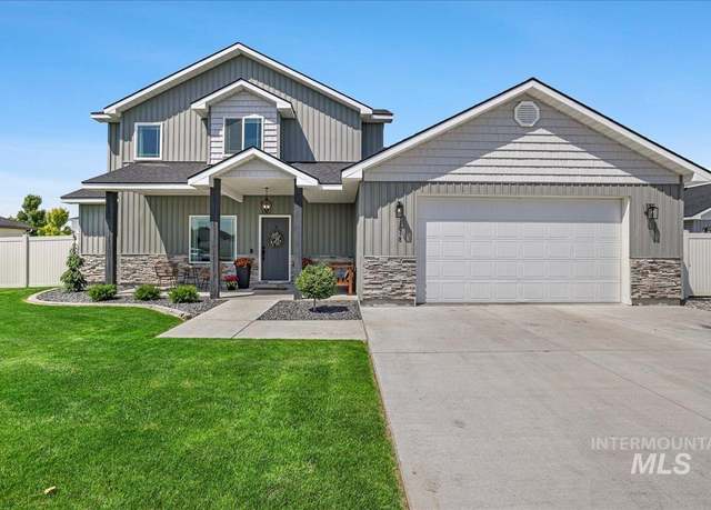 Property at 1058 Elmwood Cir, Burley, ID 83318, 3 beds, 2.5 baths