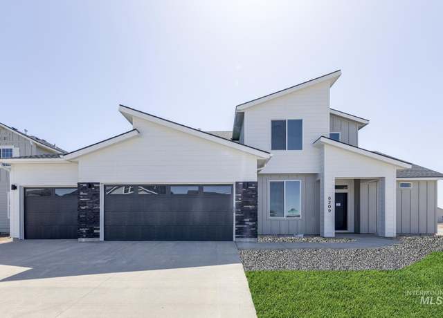 Property at 8209 E Red Horse St, Nampa, ID 83687, 5 beds, 2.5 baths