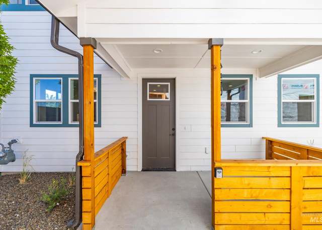 Property at 1409 N Bluffs Ridge Ln, Boise, ID 83704, 2 beds, 2 baths