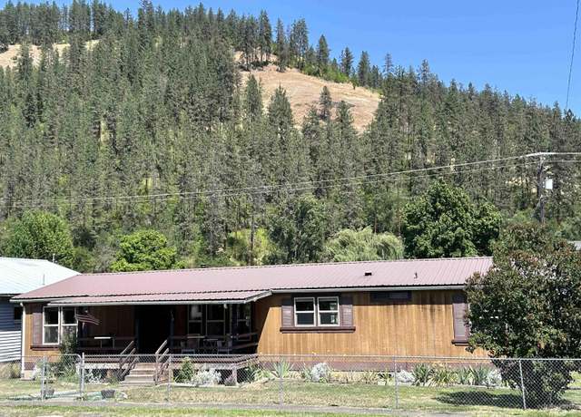 Property at 110 Main St, Stites, ID 83552, 3 beds, 2 baths