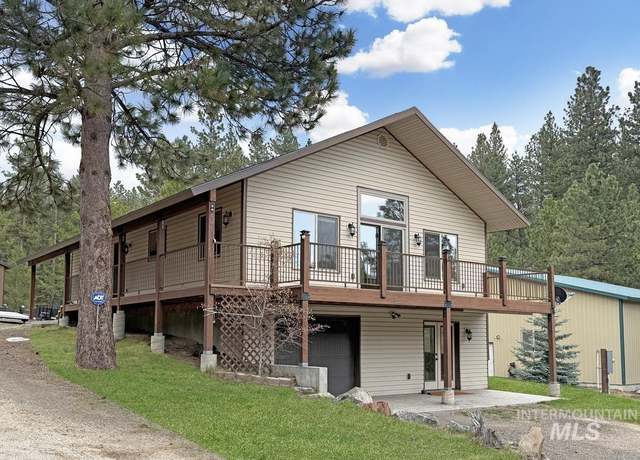 Property at 424 Hartley Rd, Cascade, ID 83611, 3 beds, 3 baths