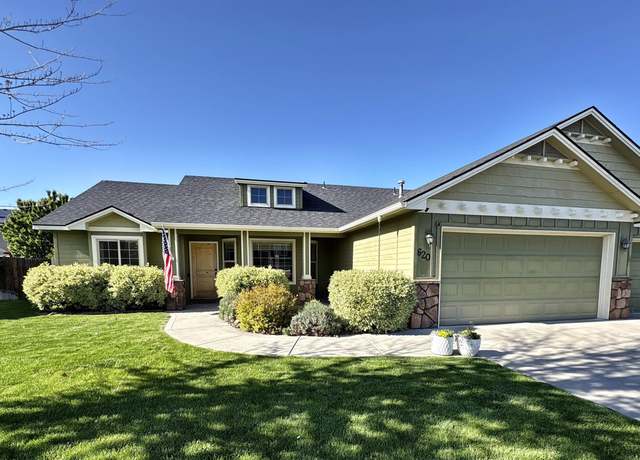 Property at 620 SW Portal St, Mountain Home, ID 83647, 3 beds, 2 baths