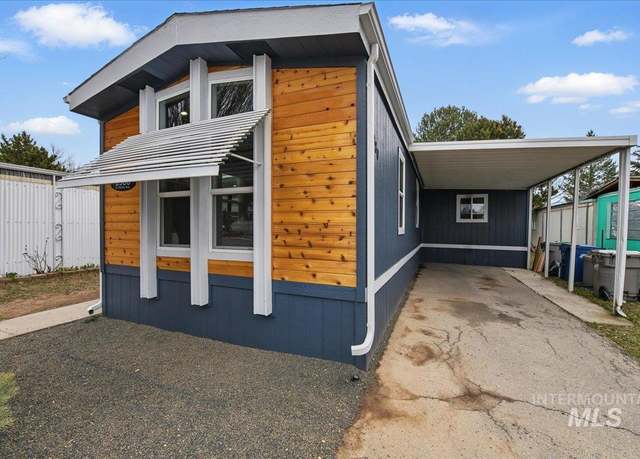 Property at 2980 S Charity Ave, Boise, ID 83705, 3 beds, 2 baths